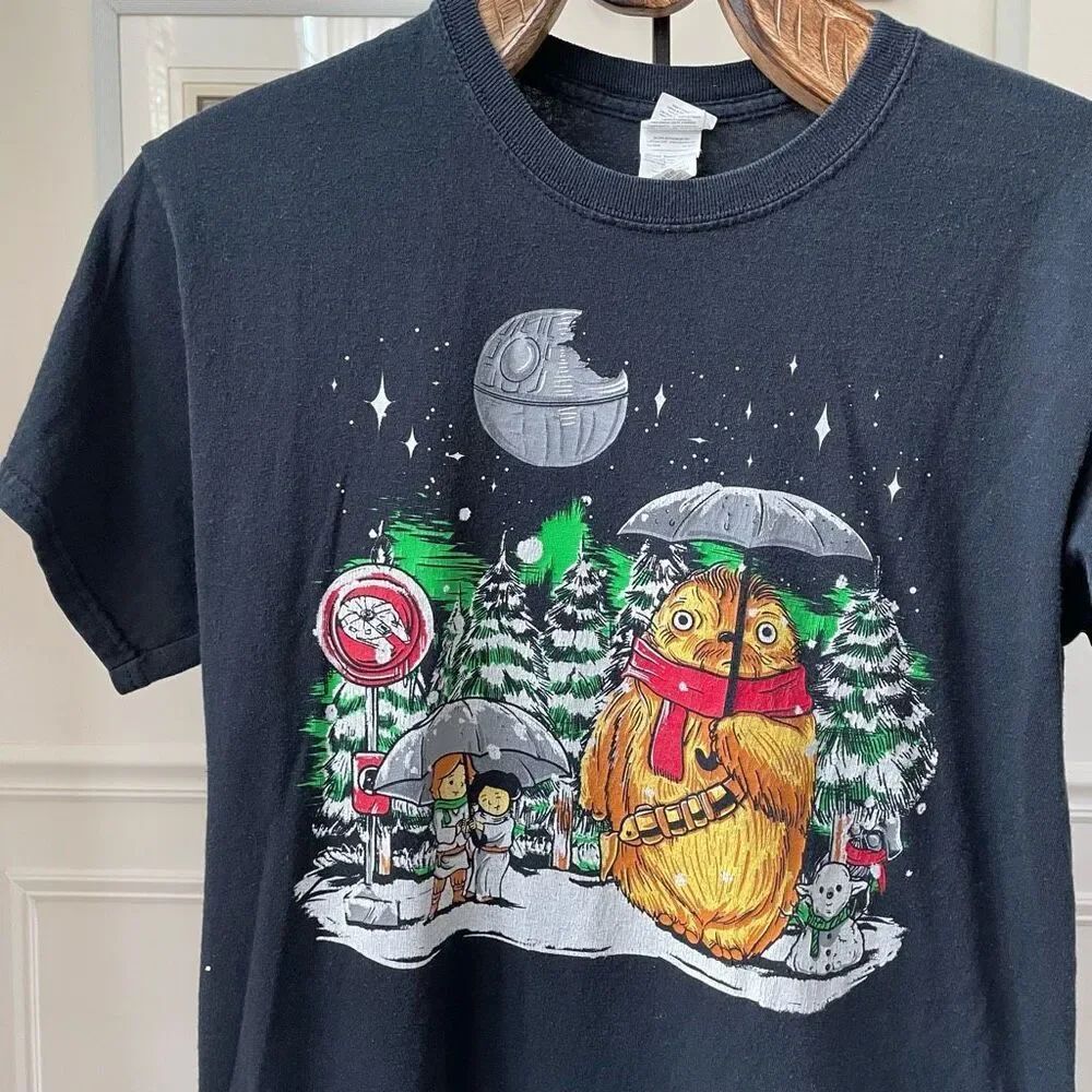 Gildan Star Wars Totoro Graphic Tshirt M
